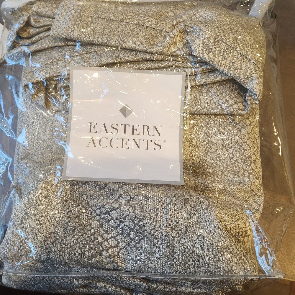 Eastern Accents Queen duvet cover